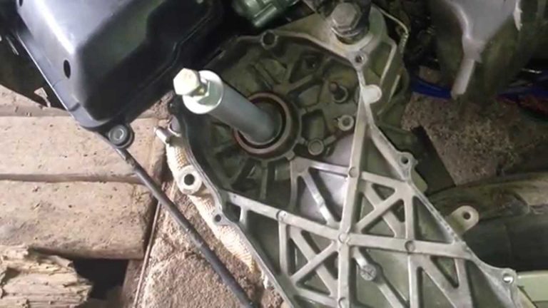 Как поменять сальники коленвала на скутере